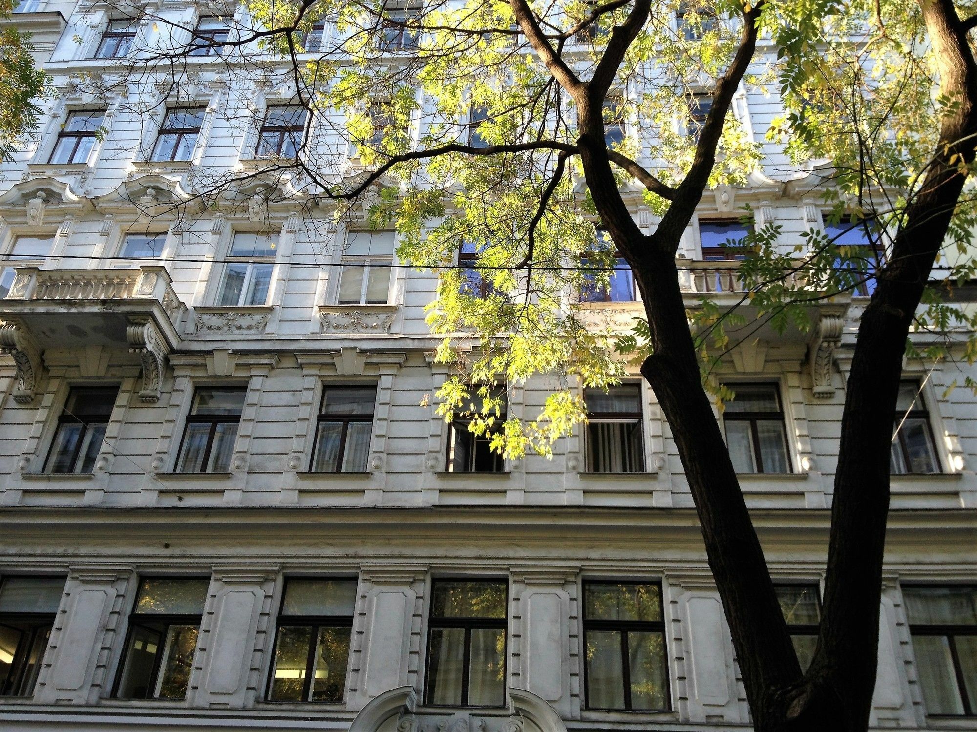 Smart Urban City Apartment Wina Bagian luar foto